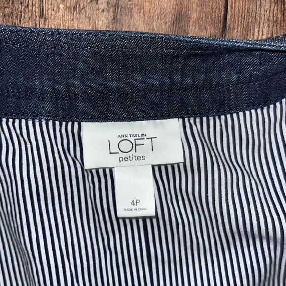 Loft blue jean jacket Sz 4 Petite - Picture 7 of 8